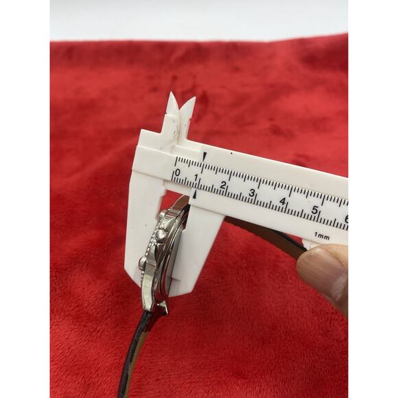 KNX Men's Quartz Watch Stainless Steel Case Brown Leather For Parts Need Repairs - Picture 9 of 10